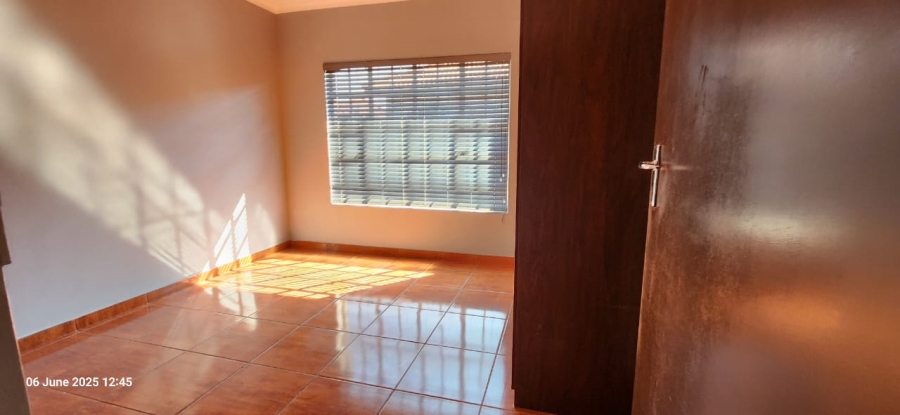 4 Bedroom Property for Sale in Waterkloof East North West